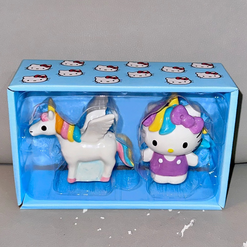 Sanrio Hello Kitty x Blue Sky Clayworks Hello Kitty Unicorn Salt and Pepper Set